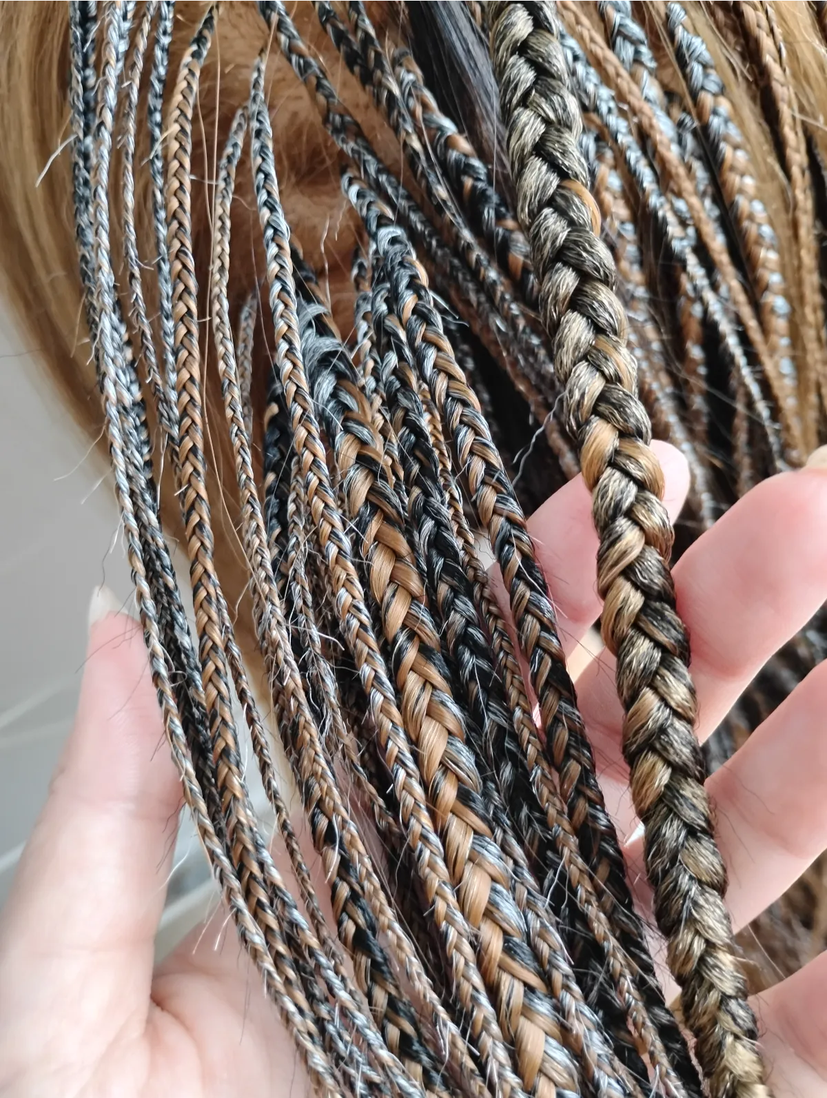 Hair braiding & extension with hand
